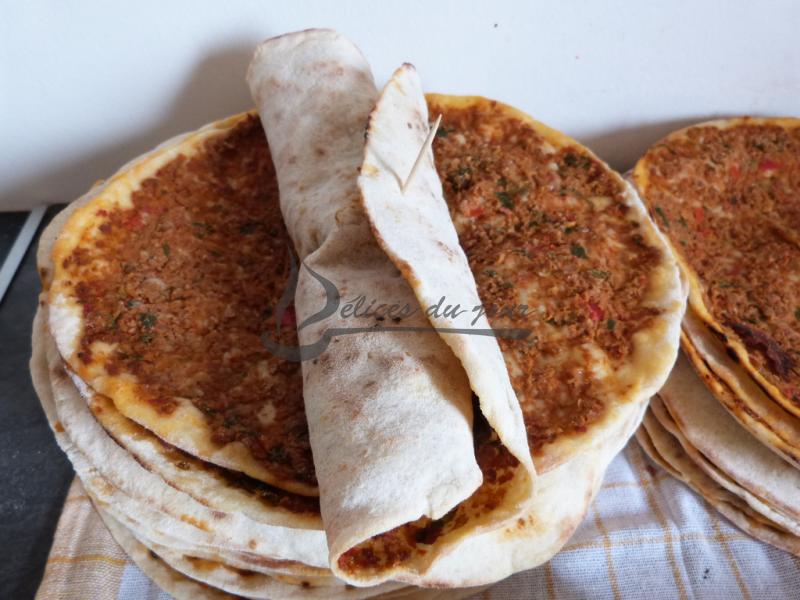 Pizza turque, Lahmacun
