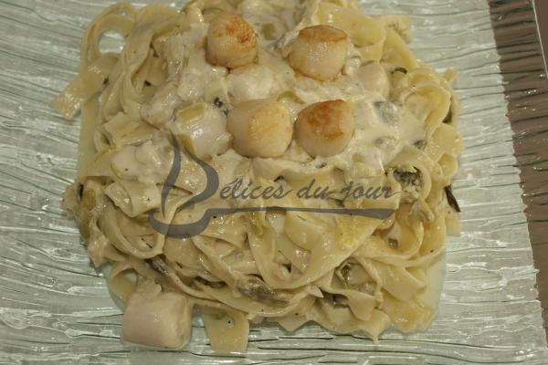 Noix de Saint Jacques à la créme et aux poireaux