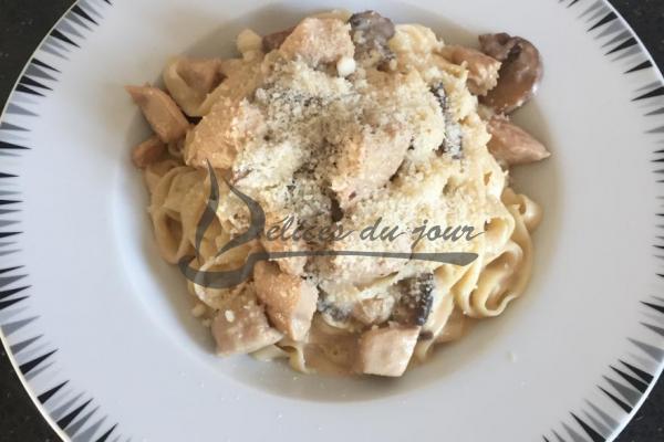 Tagliatelles au poulet et champignons